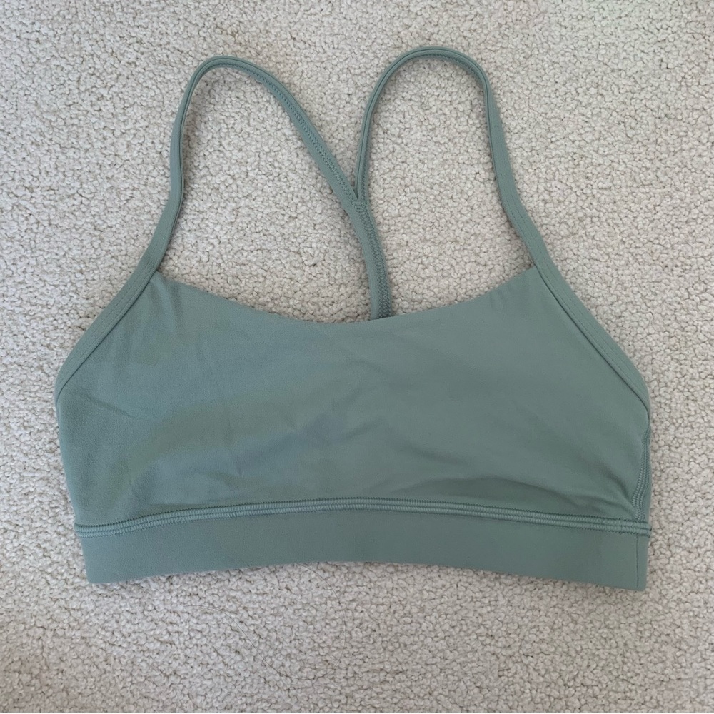 Lululemon Flow Y Nulu Bra, size 4